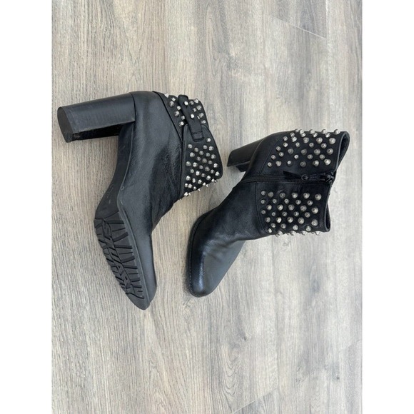 Stuart Weitzman Studded Leather Ankle Moto Boots 3” Block Heel Black Size 9 - Picture 5 of 11